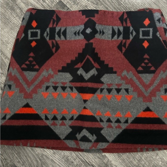 Gap Mini Skirt - Picture 2 of 4